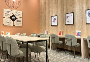 ラウンジスペース